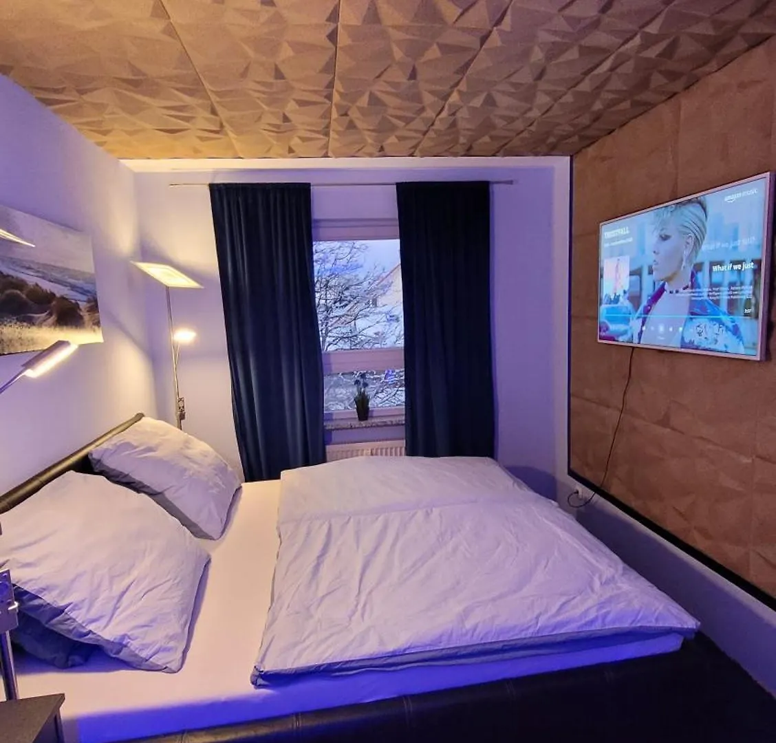 Unique Munich Apartment ウンターハヒング 0*,