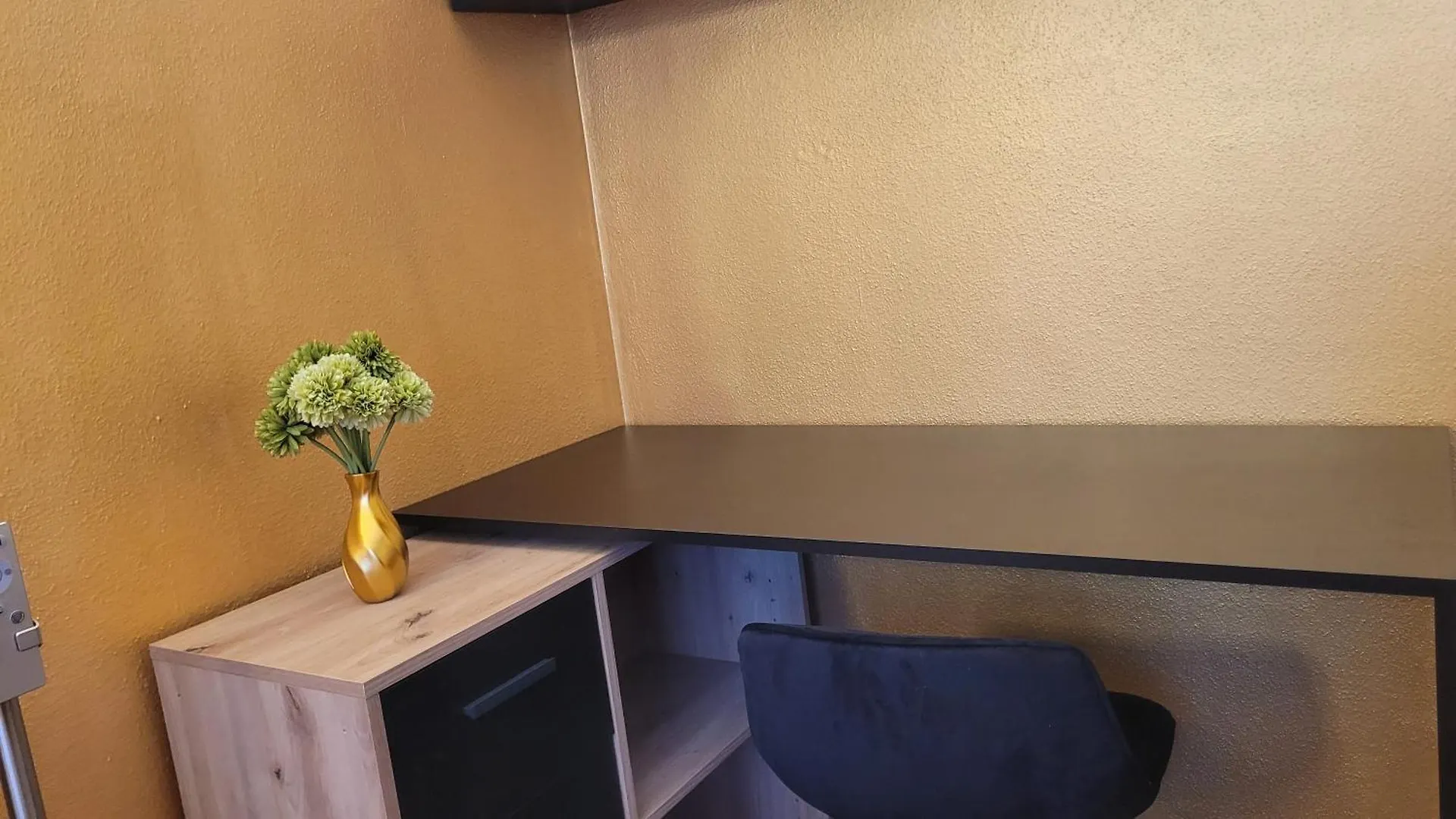 Unique Munich Apartment ウンターハヒング ドイツ