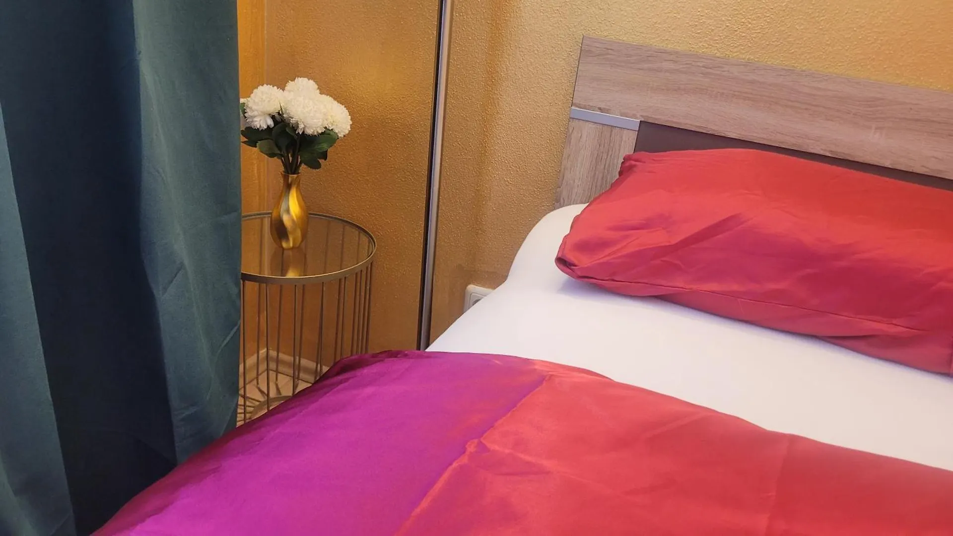 Unique Munich Apartment ウンターハヒング